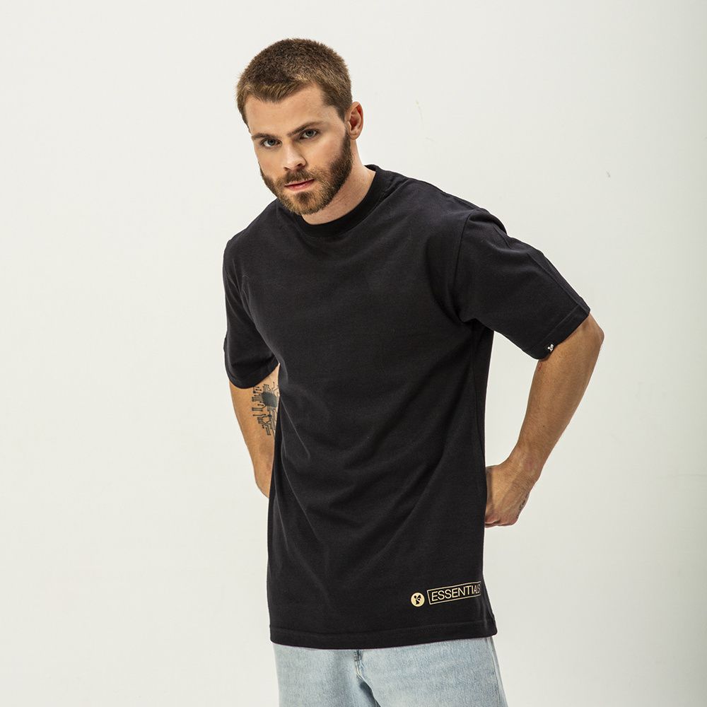 Camiseta Oversized Essentials Preta